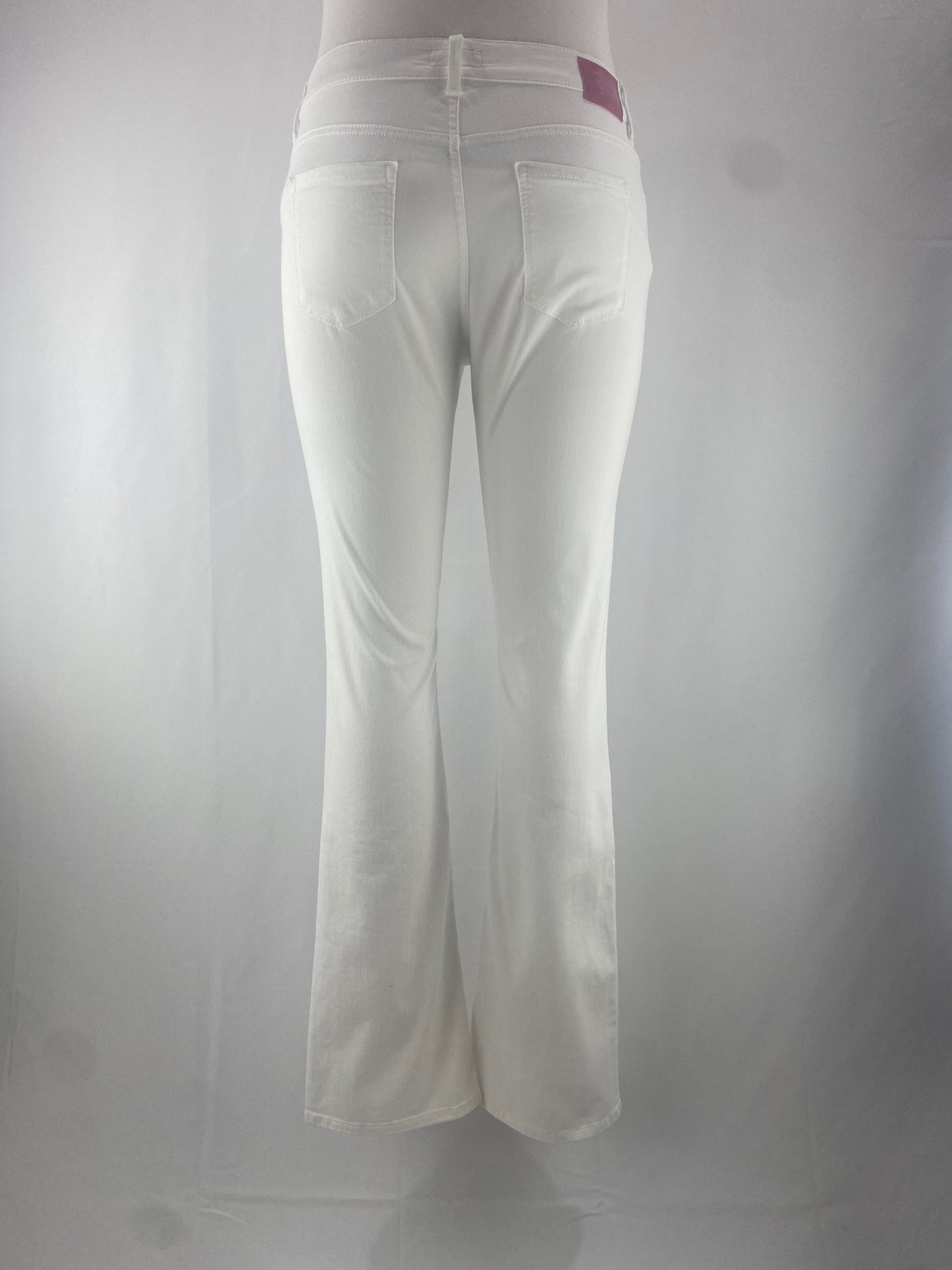 Emilia | Pioneer Woman | 3050 4153