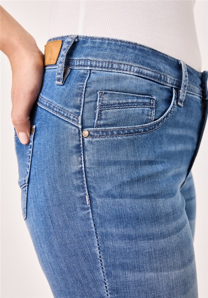 LIA Light Denim light blue used Bild 5